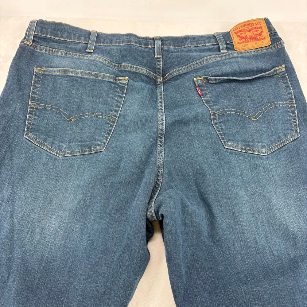 Levi's 559 Jeans Mens 42x32 Relaxed Straight Blue Denim Pants - Picture 7 of 10